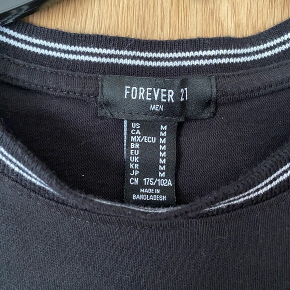 Black dress shirt - Picture 2 of 3